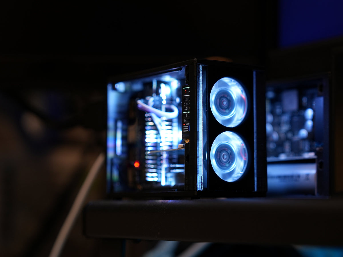 Raspberry Pi Mini Desktop Case – Mach Devices