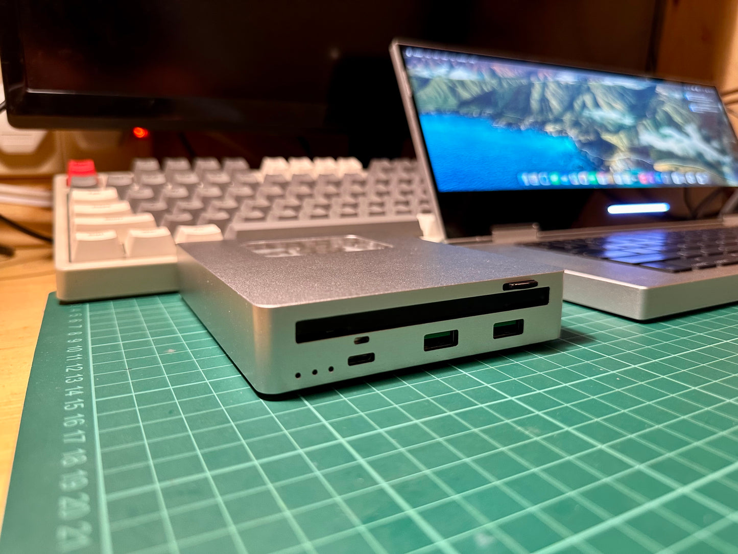 M002-Floppy Disk USB-C Hub