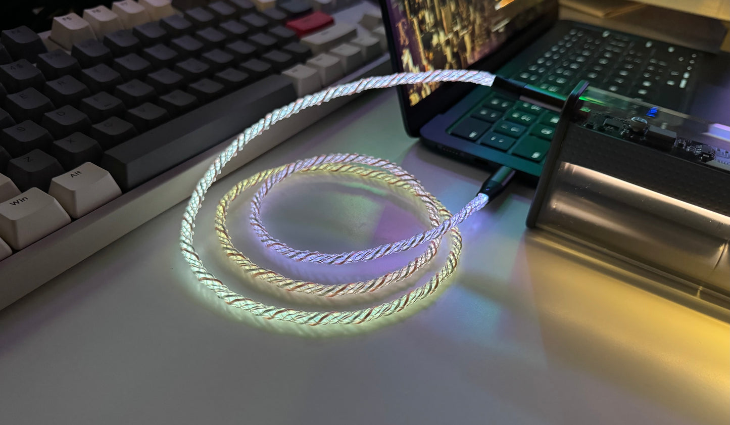 M004-Lit USB Charging Cable